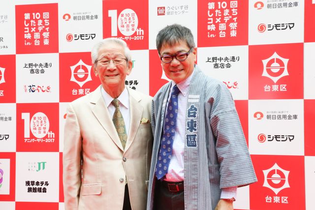 人力車に乗る高橋一生＆斎藤工！「第10回したまちコメディ映画祭in台東」レッドカーペットイベント＆オープニングセレモニーが（3枚目）