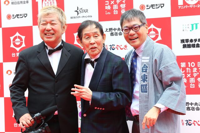 人力車に乗る高橋一生＆斎藤工！「第10回したまちコメディ映画祭in台東」レッドカーペットイベント＆オープニングセレモニーが（7枚目）