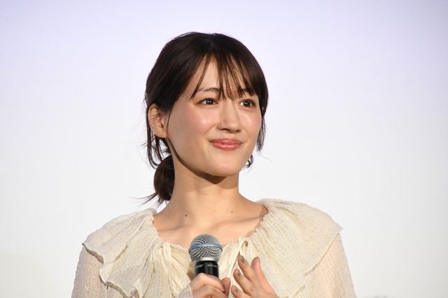 綾瀬はるか、盟友・市川実日子らと登壇！『ルート29』公開記念舞台挨拶（6枚目）