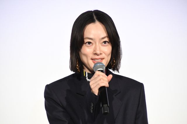 綾瀬はるか、盟友・市川実日子らと登壇！『ルート29』公開記念舞台挨拶（11枚目）