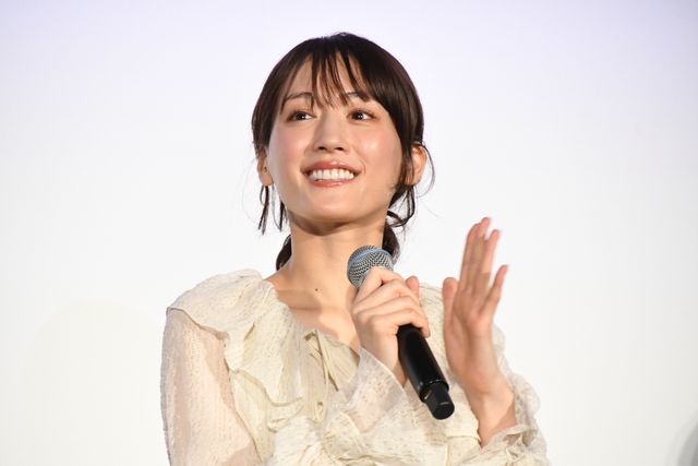 綾瀬はるか、盟友・市川実日子らと登壇！『ルート29』公開記念舞台挨拶（19枚目）