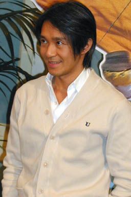 『少林サッカー』主演・監督・脚本チャウ・シンチー来日記者会見（13枚目）