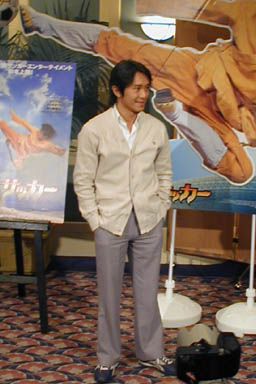 『少林サッカー』主演・監督・脚本チャウ・シンチー来日記者会見（22枚目）