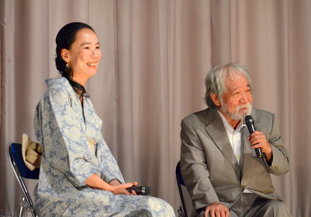 浴衣姿の河瀬直美監督と、出演者の常田富士男が登壇！映画『2つ目の窓』ティーチインフォトギャラリー（4枚目）