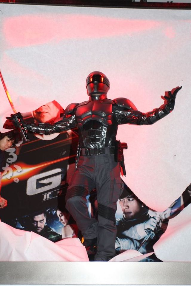 ポースにキレがある中田敦彦！イベントフォトギャラリー（4枚目）