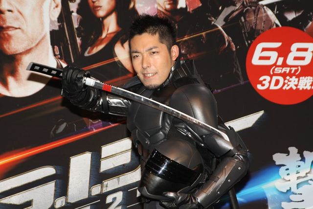 ポースにキレがある中田敦彦！イベントフォトギャラリー（10枚目）