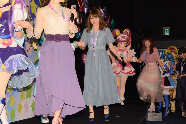 人気声優＆プリキュアたちがズラリ！『映画スター☆トゥインクルプリキュア　星のうたに想いをこめて』初日舞台あいさつ（3枚目）