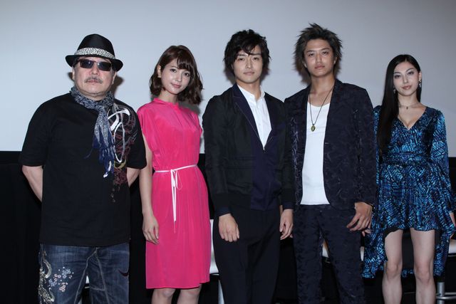 元国民的セクシー女優の松野井雅、牙狼＜GARO＞のアクションに苦戦！　画像ギャラリー：フォトギャラリー