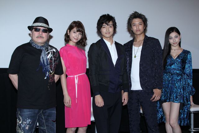 元国民的セクシー女優の松野井雅、牙狼＜GARO＞のアクションに苦戦！　画像ギャラリー（2枚目）