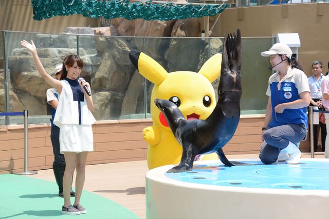 篠原信一がアシカと輪投げ対決！「夏休みポケモンカーニバル」フォトギャラリー（11枚目）