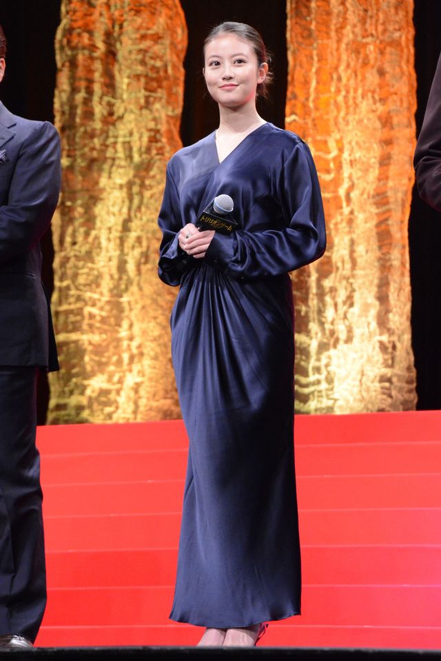 今田美桜＆福本莉子、美麗衣装で登場！『劇場版　トリリオンゲーム』完成披露（4枚目）