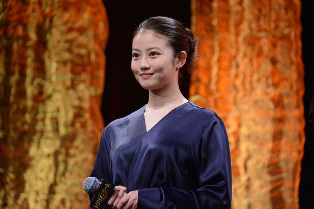 今田美桜＆福本莉子、美麗衣装で登場！『劇場版　トリリオンゲーム』完成披露（6枚目）