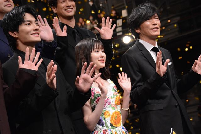 今田美桜＆福本莉子、美麗衣装で登場！『劇場版　トリリオンゲーム』完成披露（8枚目）