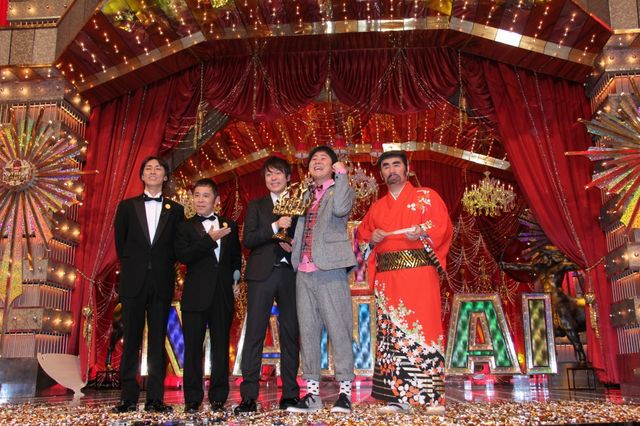 「THE MANZAI 2013」優勝のウーマンラッシュアワー、コンビ間秘話を明かす　画像ギャラリー（6枚目）