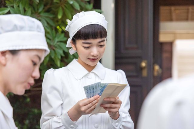 【画像12枚】朝ドラ「風、薫る」りん(見上愛)たちは初任給を手にして…第62回場面写真:フォトギャラリー