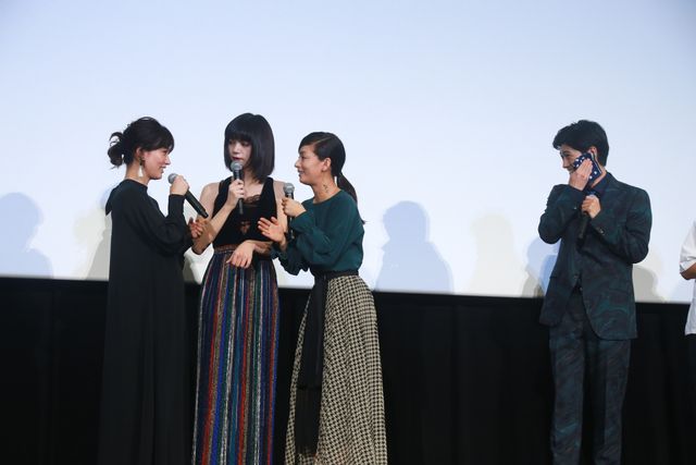 ノリノリでポーズをきめる女優陣！「tourist ツーリスト」完成披露試写会（9枚目）