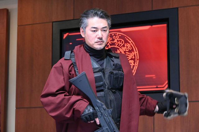 「新空港占拠」獣＆人質の正体が続々と判明！第3話場面写真（ネタバレあり）（4枚目）