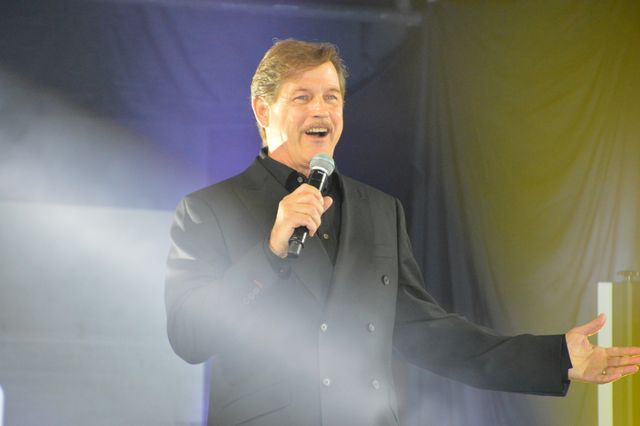 ヘイデン、マカヴォイら豪華すぎる鏡割り！「東京コミコン2022」オープニングセレモニー（4枚目）