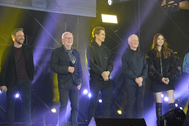 ヘイデン、マカヴォイら豪華すぎる鏡割り！「東京コミコン2022」オープニングセレモニー（28枚目）