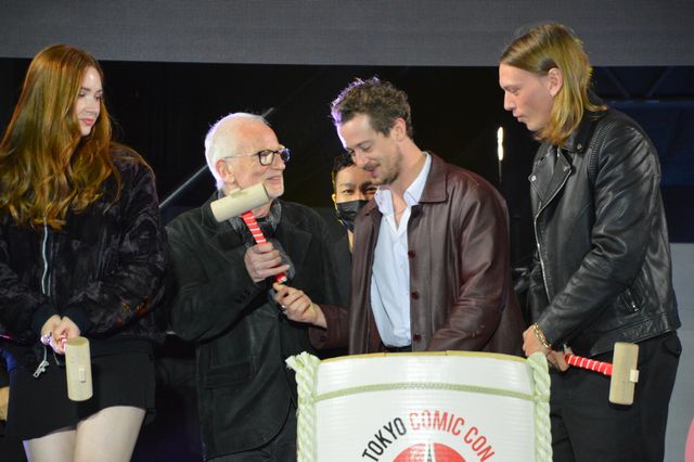 ヘイデン、マカヴォイら豪華すぎる鏡割り！「東京コミコン2022」オープニングセレモニー（36枚目）