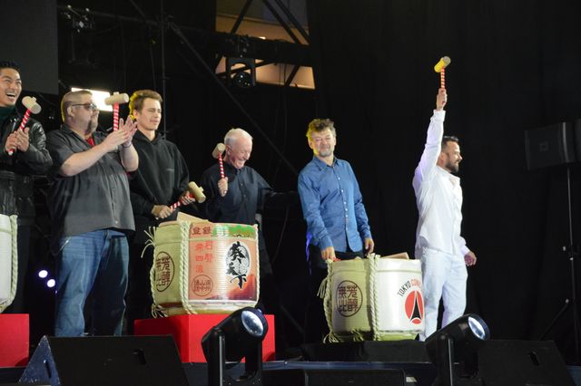 ヘイデン、マカヴォイら豪華すぎる鏡割り！「東京コミコン2022」オープニングセレモニー（42枚目）