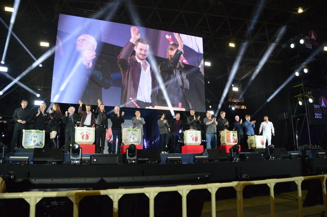 ヘイデン、マカヴォイら豪華すぎる鏡割り！「東京コミコン2022」オープニングセレモニー（44枚目）