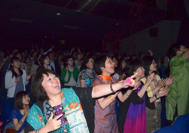 『スチューデント・オブ・ザ・イヤー 狙え!No.1!!』マサラディスコ上映会フォトギャラリー（25枚目）