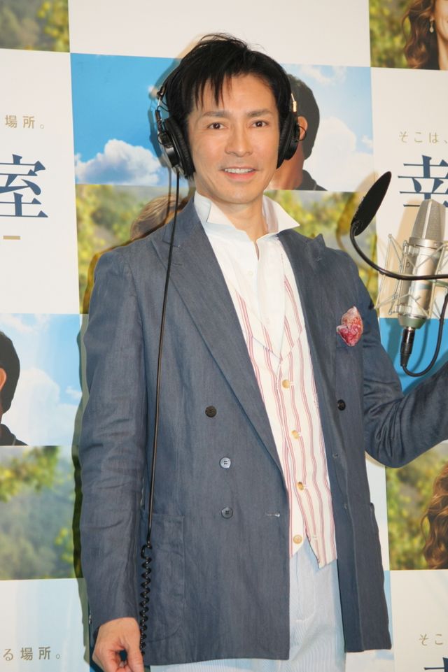 幸せオーラ全開！郷ひろみ会見フォトギャラリー（6枚目）