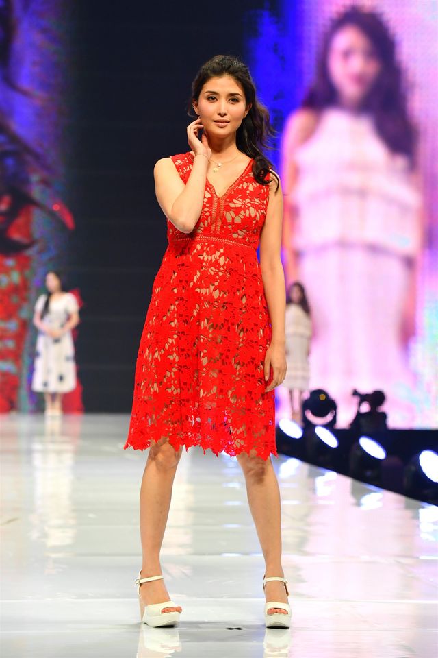 ベッキー＆田口淳之介が神戸コレクション初登場！「神戸コレクション2017 SPRING/SUMMER」フォトギャラリー（10枚目）