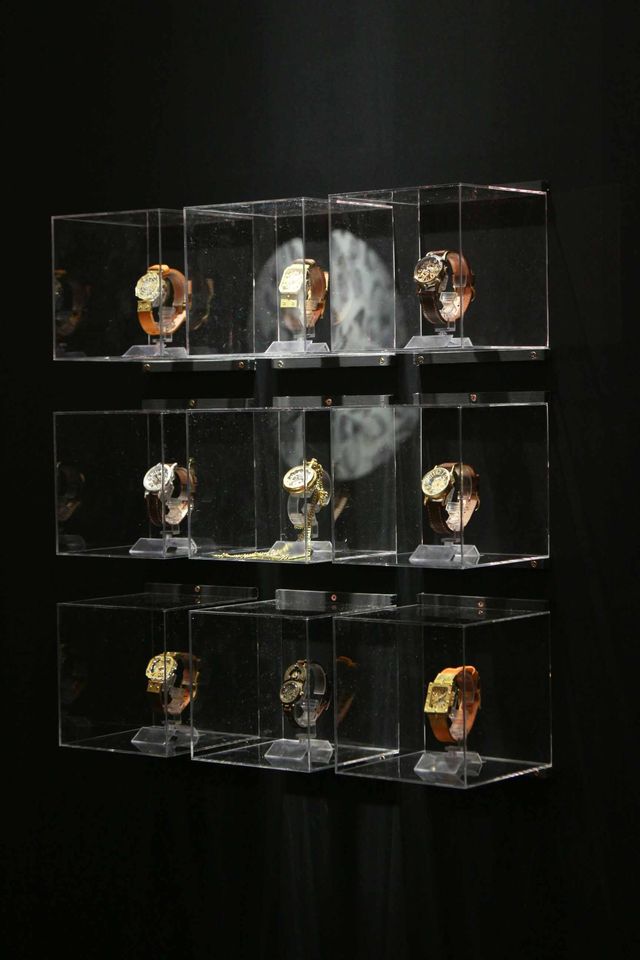 金爆・歌広場淳＆喜矢武豊、元AKB48・光宗薫、GENKINGらのアートが登場！「アリスと時間のアート展」フォトギャラリー（2枚目）