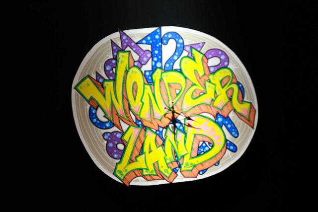 金爆・歌広場淳＆喜矢武豊、元AKB48・光宗薫、GENKINGらのアートが登場！「アリスと時間のアート展」フォトギャラリー（7枚目）