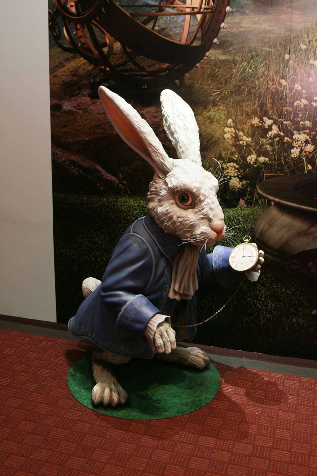 金爆・歌広場淳＆喜矢武豊、元AKB48・光宗薫、GENKINGらのアートが登場！「アリスと時間のアート展」フォトギャラリー（17枚目）