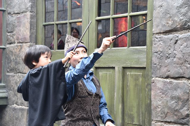 USJハリポタ「ワンド・マジック」に新たな呪文が登場　新ナイトショーも（全10枚）（4枚目）