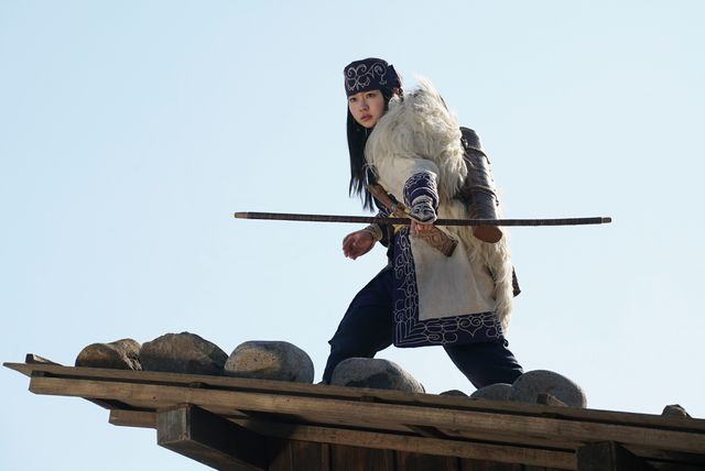 連続ドラマW「ゴールデンカムイ」第2話「ニシン漁と殺人鬼」（16枚）（15枚目）