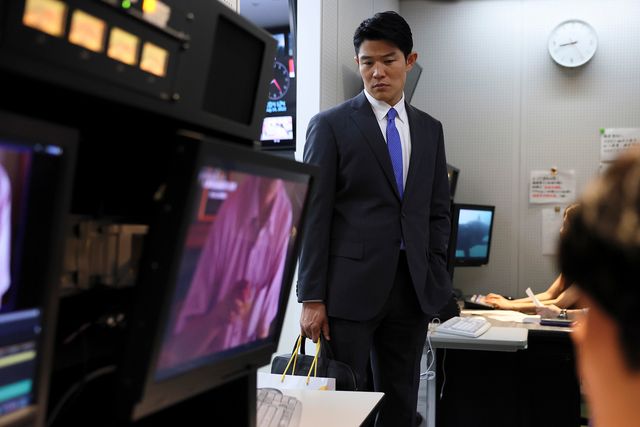 「エルピス－希望、あるいは災い－」第3話の場面写真（8枚目）