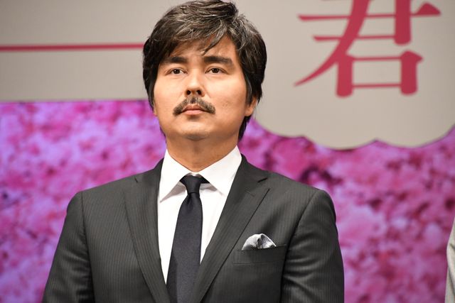 成田凌、岡田健史のスーツ姿がカッコいい！『弥生、三月　－君を愛した30年－』完成披露試写会（15枚目）