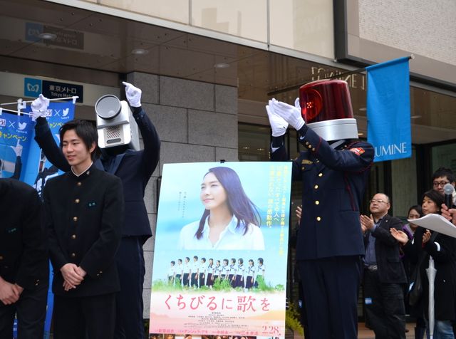 映画泥棒ことカメラ男、少年少女の歌声に心打たれ改心する？！　画像ギャラリー（17枚目）