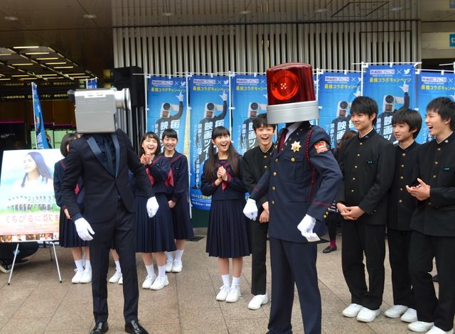 映画泥棒ことカメラ男、少年少女の歌声に心打たれ改心する？！　画像ギャラリー（25枚目）