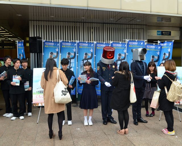 映画泥棒ことカメラ男、少年少女の歌声に心打たれ改心する？！　画像ギャラリー（27枚目）