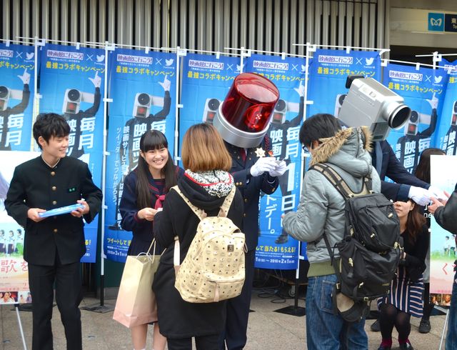 映画泥棒ことカメラ男、少年少女の歌声に心打たれ改心する？！　画像ギャラリー（28枚目）