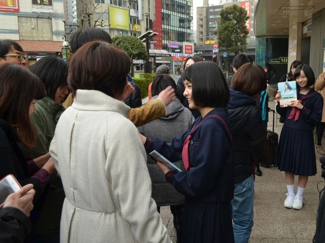 映画泥棒ことカメラ男、少年少女の歌声に心打たれ改心する？！　画像ギャラリー（29枚目）