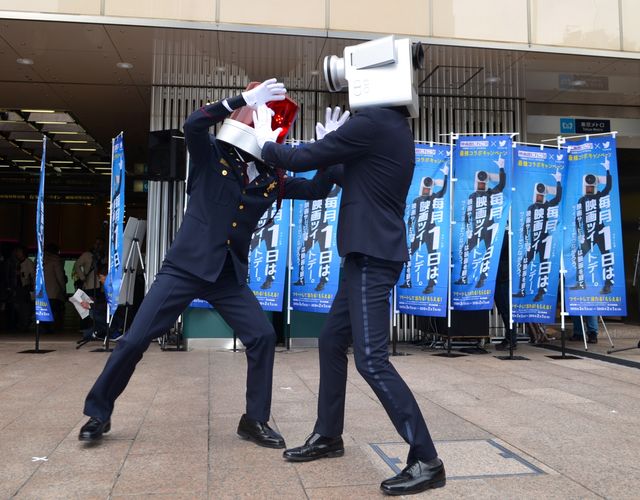 映画泥棒ことカメラ男、少年少女の歌声に心打たれ改心する？！　画像ギャラリー（31枚目）