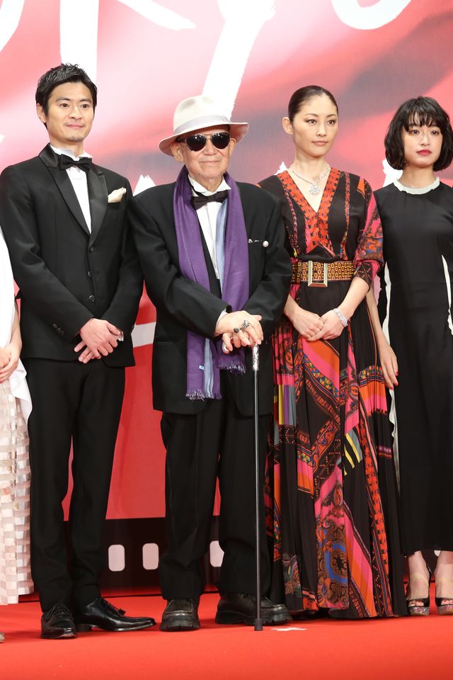 安藤サクラ、蒼井優、満島ひかり、宮崎あおいら女優陣の美しい装いに注目！第30回東京国際映画祭オープニングイベント（17枚目）