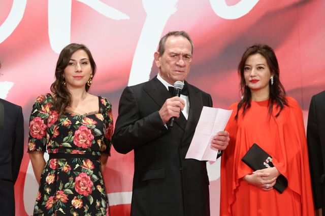 安藤サクラ、蒼井優、満島ひかり、宮崎あおいら女優陣の美しい装いに注目！第30回東京国際映画祭オープニングイベント（25枚目）