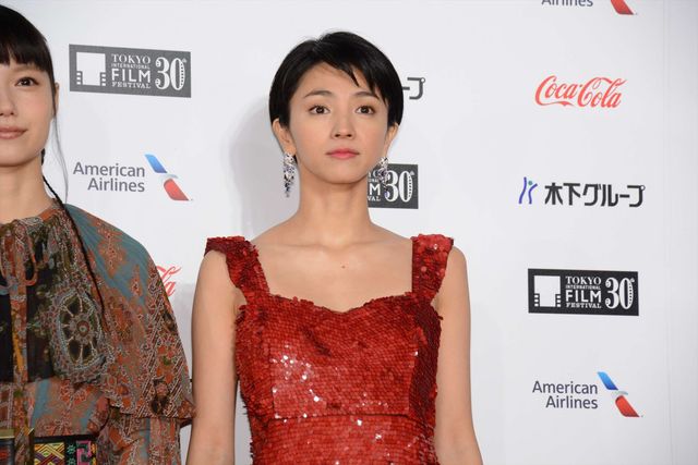 安藤サクラ、蒼井優、満島ひかり、宮崎あおいら女優陣の美しい装いに注目！第30回東京国際映画祭オープニングイベント（34枚目）