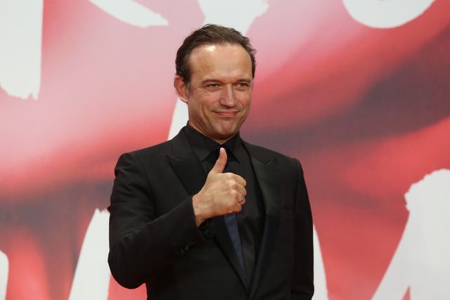 安藤サクラ、蒼井優、満島ひかり、宮崎あおいら女優陣の美しい装いに注目！第30回東京国際映画祭オープニングイベント（49枚目）