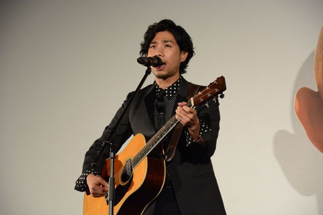 伊藤淳史と山本美月＆溝端淳平が幼なじみ役！映画『ボクは坊さん。』完成披露試写会フォトギャラリー（22枚目）