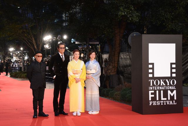 寺島しのぶ、広末涼子の艶やかな着物姿！レッドカーペットを彩る（6枚目）