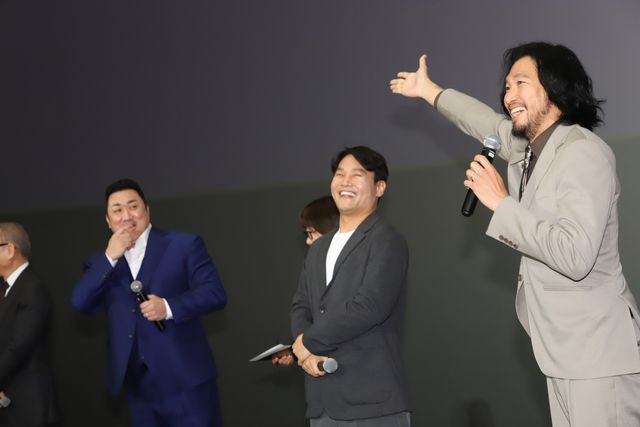 マブリーはハイタッチ会、國村隼はチョコ手渡し！『犯罪都市 NO WAY OUT』ジャパンプレミア（7枚目）