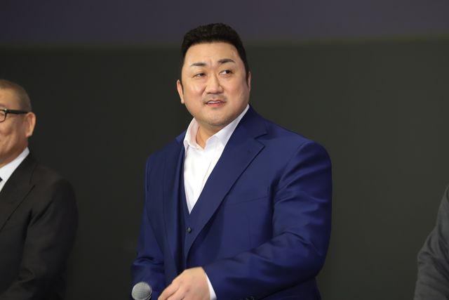 マブリーはハイタッチ会、國村隼はチョコ手渡し！『犯罪都市 NO WAY OUT』ジャパンプレミア（12枚目）